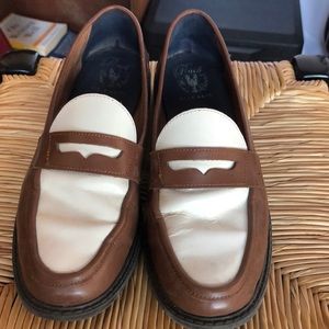 Cole Haan size 9 two-tone loafers